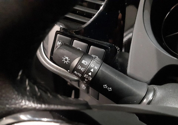 Mitsubishi Outlander cena 75000 przebieg: 136254, rok produkcji 2016 z Szczucin małe 529